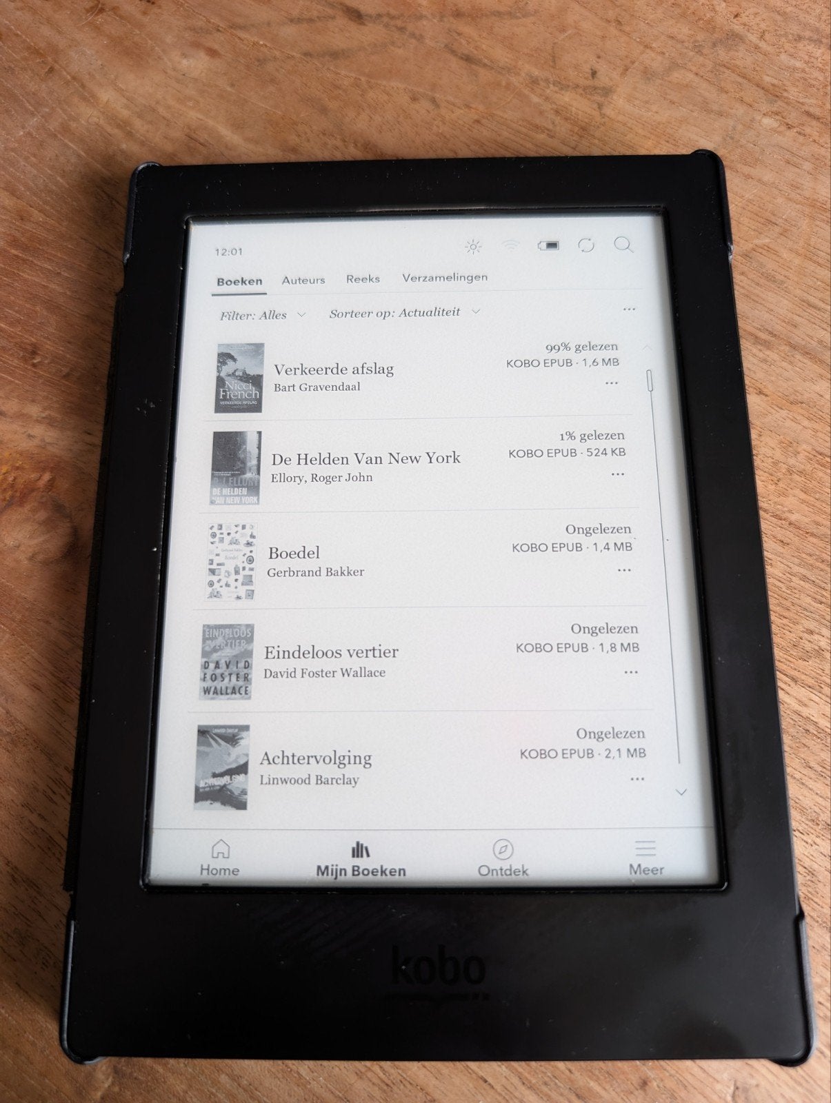 Kobo Aura H2O e-reader met hoesje, Computers en Software, E-readers, Wi-Fi, Gebruikt, Kobo, Ophalen of Verzenden