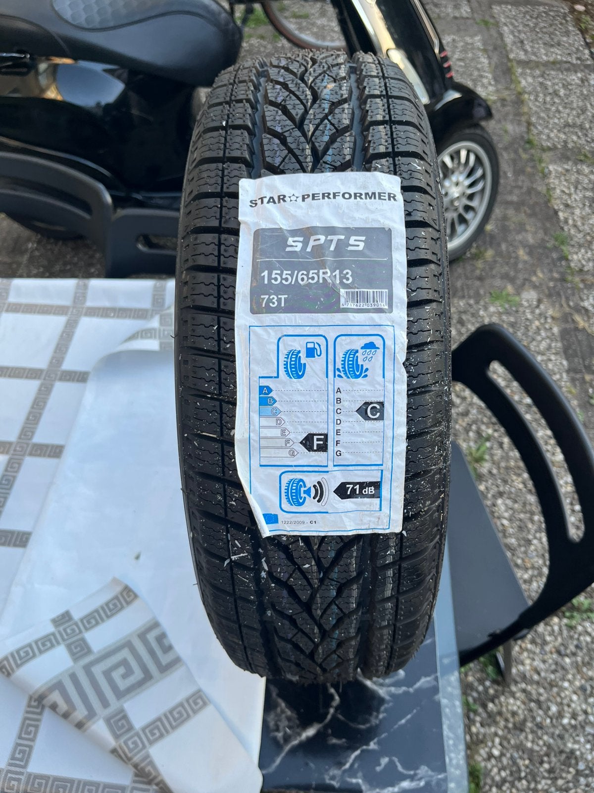 Nieuwe band 155/65/R13, Ophalen