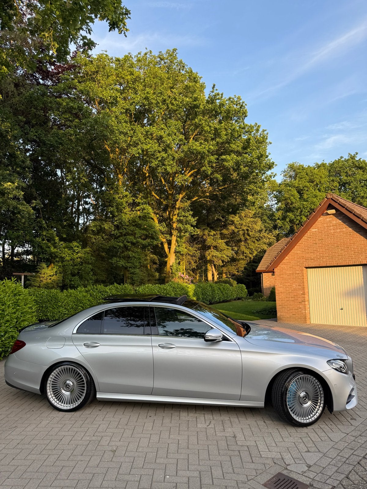 Mercedes-Benz E-Klasse 2.0 E200 Sedan AUT 2017 Grijs, Achterwielaandrijving, 4 cilinders, 1505 kg, Particulier