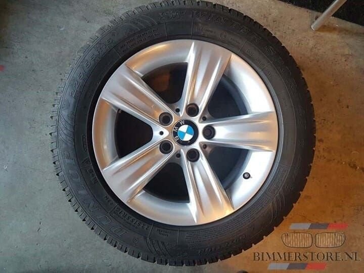 Set Originele styling 391 velgen 16 inch incl. winterbanden, Gebruikt, -, -, Banden en Velgen
