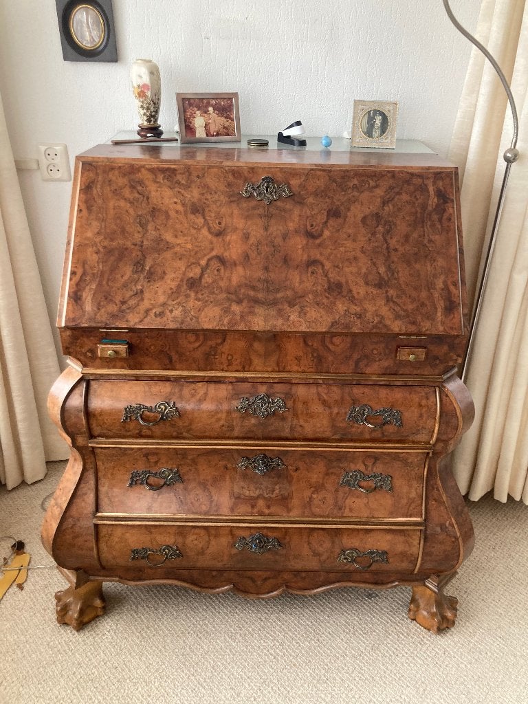 Antieke & design kasten tafels secretaire dressoir etc., Ophalen