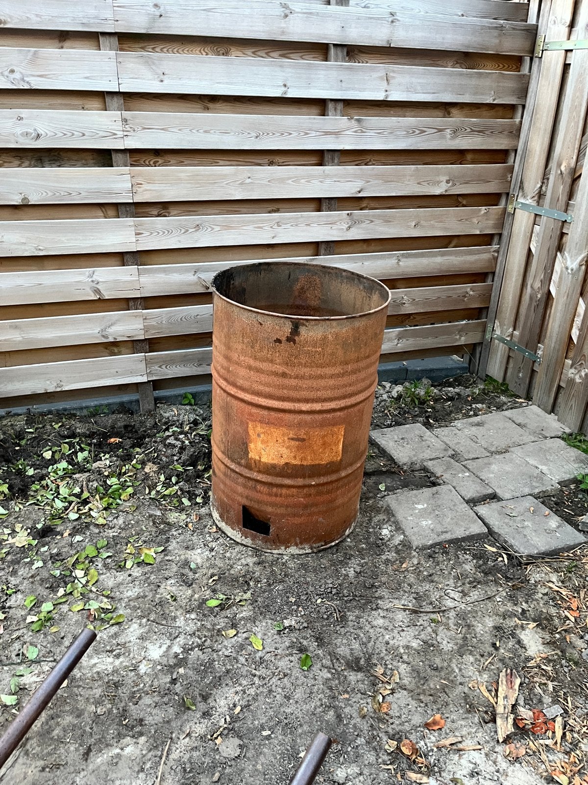 Vuurton olievat 200L GRATIS, Ophalen, Gebruikt, Vuurton
