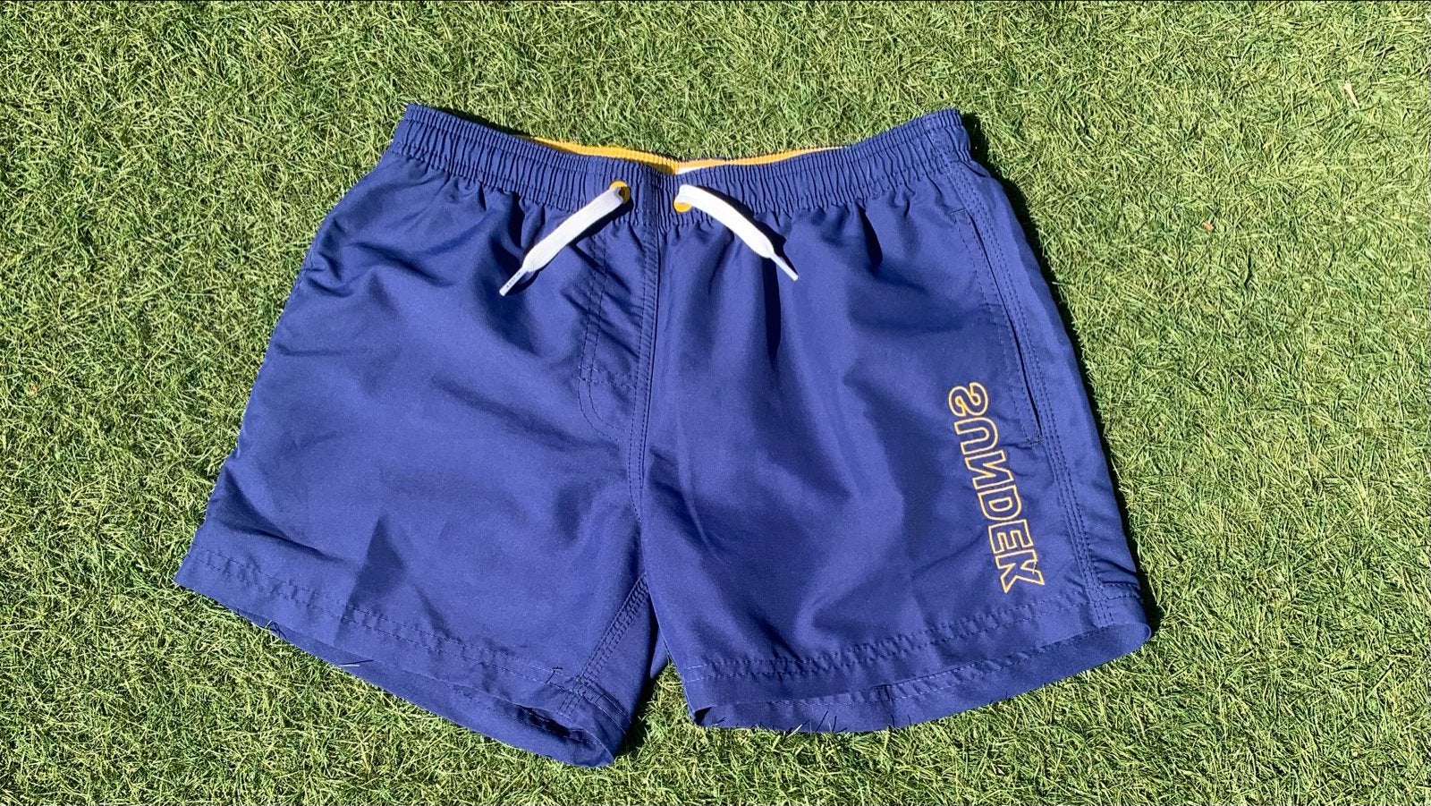Sundek zwemshort maat 12 - Zo goed als nieuw!, Ophalen of Verzenden, Zo goed als nieuw, Jongen, Sport- of Zwemkleding
