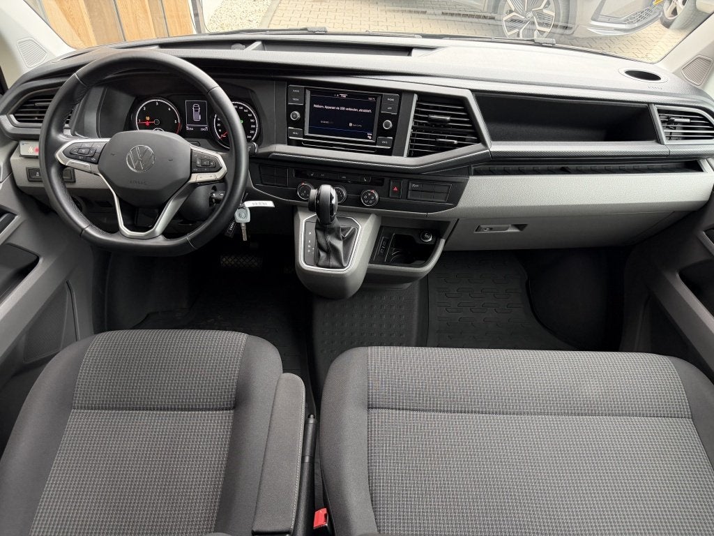 Volkswagen Transporter L2H1 Dubbel Cabine 2.0 TDI 150pk DSG, Auto's, Bestelauto's, Stof, Gebruikt, Euro 6, 4 cilinders