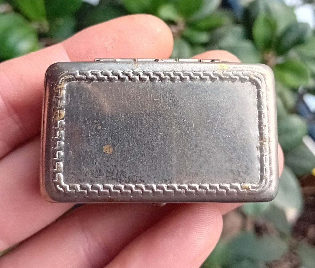 vintage miniatuurmetalen doos (voor scheermessen), Verzenden, Overige