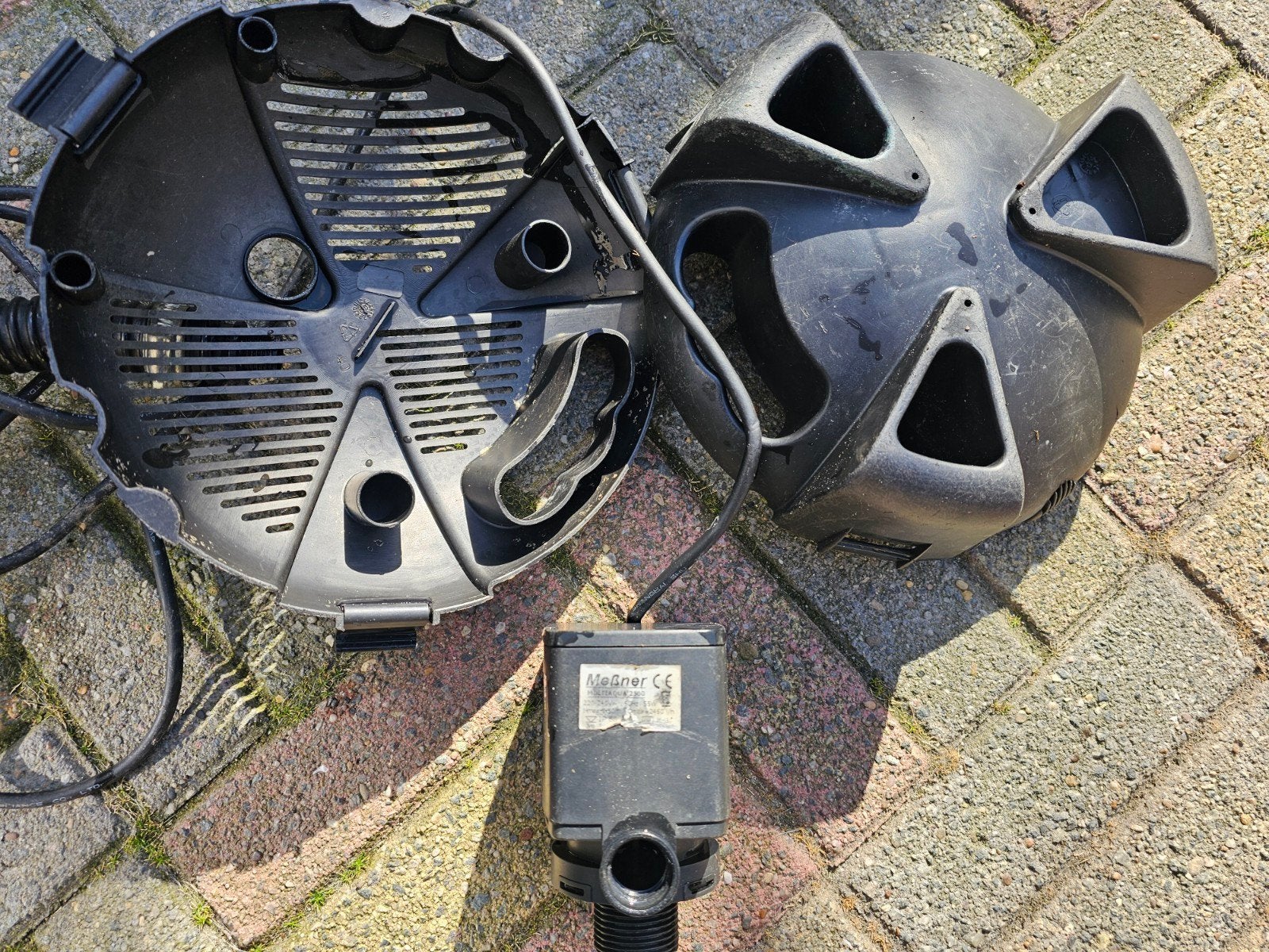 ** Vijverpomp * Mesner - 2460 l/h **, Tuin en Terras, Vijver-toebehoren, Ophalen of Verzenden, Gebruikt, Vijverpomp
