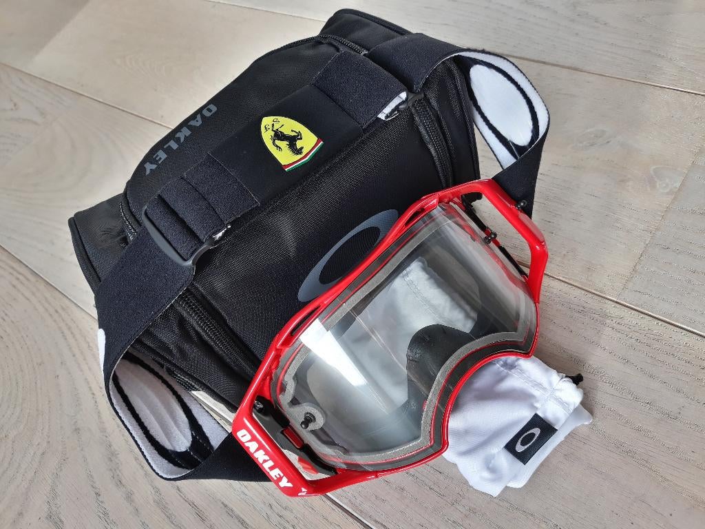 FERRARI OAKLEY PIT STOP MECHANICS SAFETY GLASSES BRIL SKI, Overige merken, Gebruikt, Ophalen of Verzenden, Via Abetone Inferiore n. 4, Maranello, MO, I-41053, IT