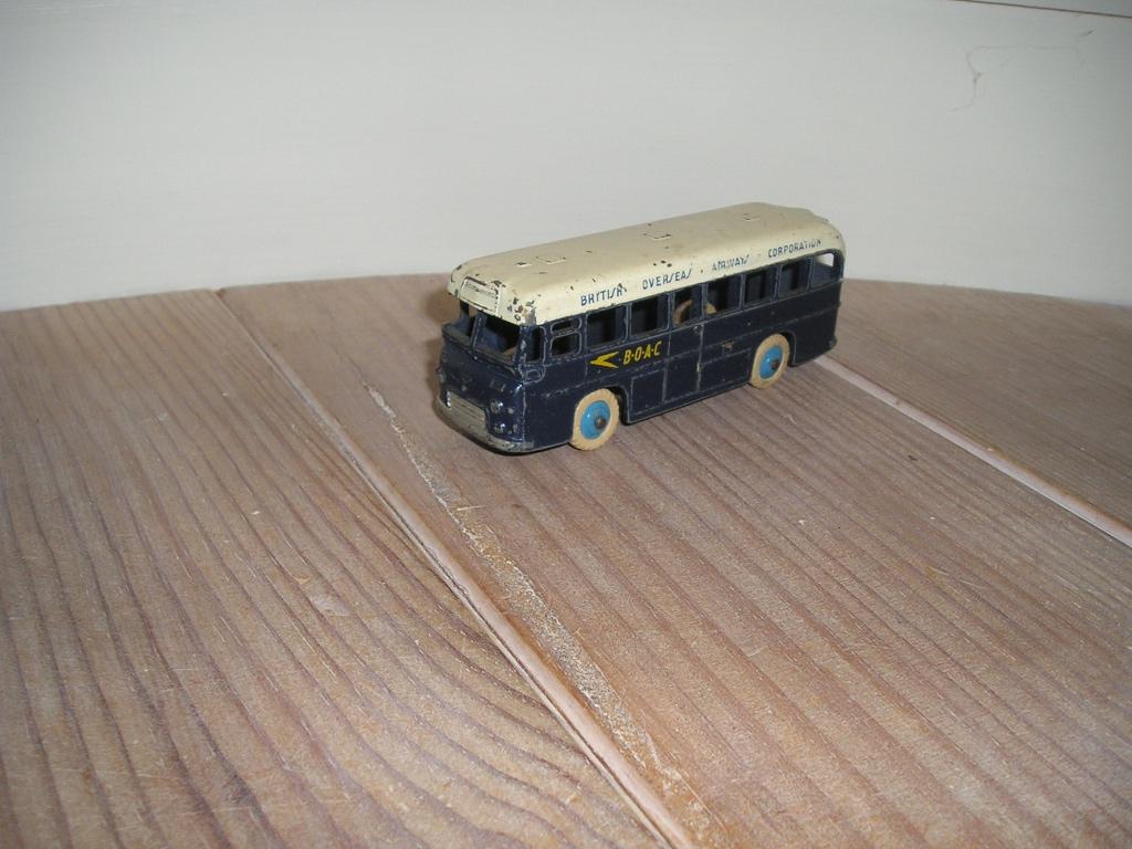 Dinky Toys 283 BOAC Coach, Ophalen of Verzenden