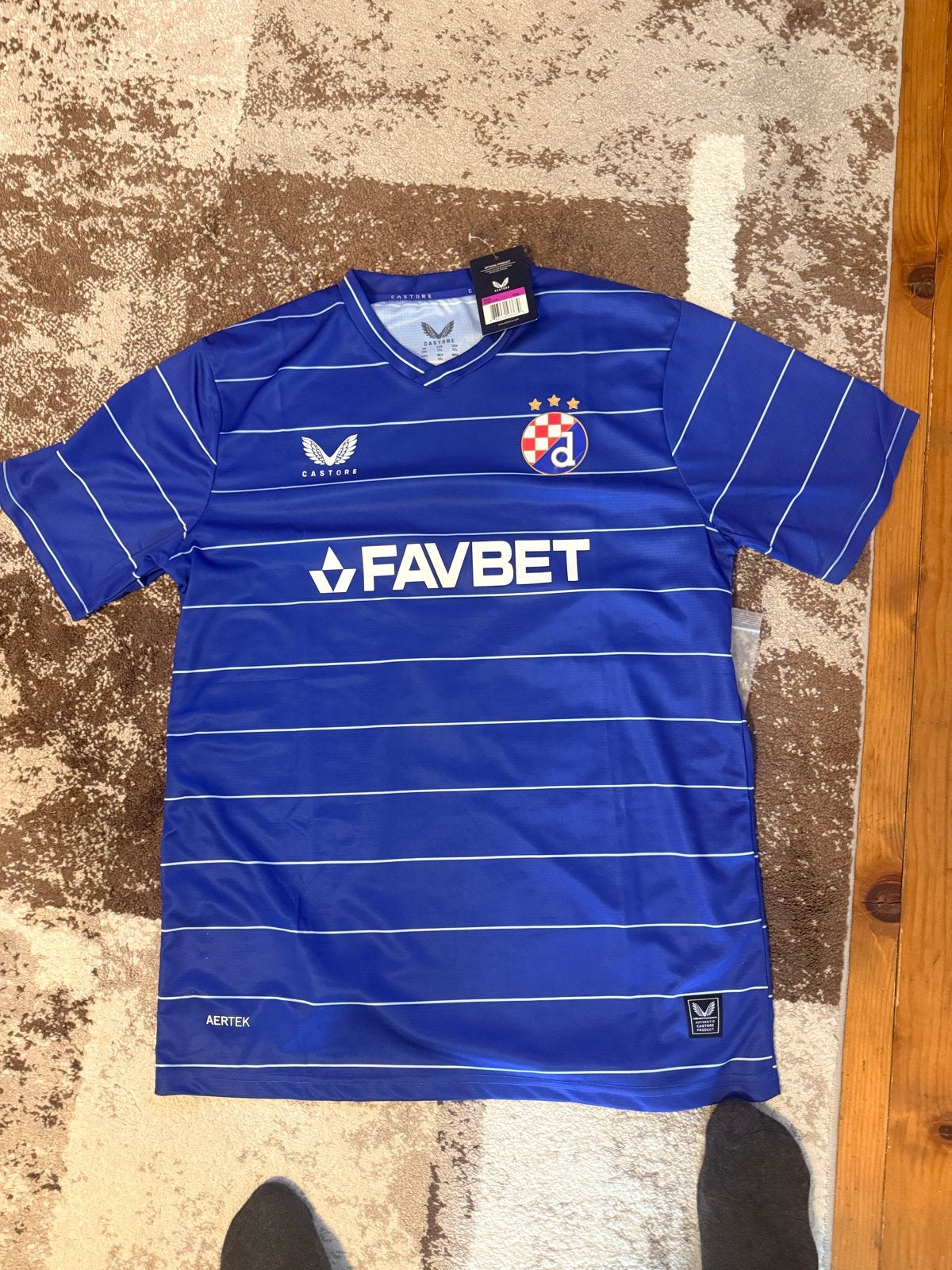 Origineel Castore Dinamo Zagreb Shirt XXL Slimfit, Sport en Fitness, Groter dan maat XL, Ophalen of Verzenden, Nieuw, Shirt