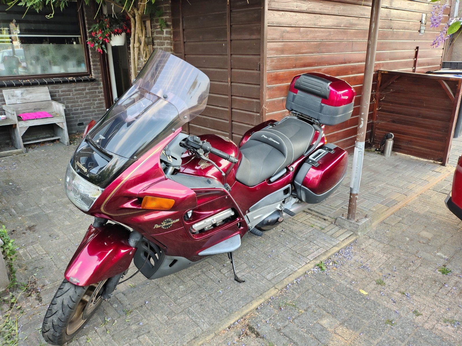 Pan European 1100 st, Cardan-aandrijving, 4 cilinders, Motorrijbewijs A, Gebruikt