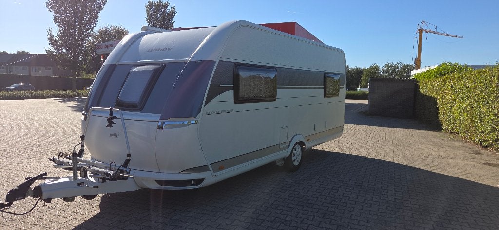 Hobby De Luxe Edition 495 UL | 2021 | Mover | Luifel, Rondzit, Hobby, 7 tot 8 meter, Bedrijf