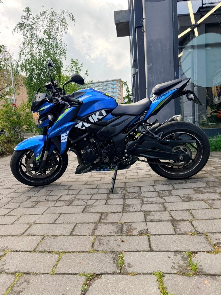 motor suzuki, 750 cc, Occasion, 4 cilinders, Motorrijbewijs A
