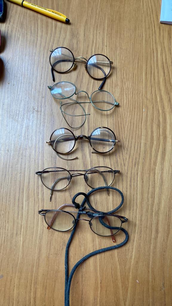 Oude brillen, 5 x (sterke plus glazen), Ophalen of Verzenden, Gebruikt