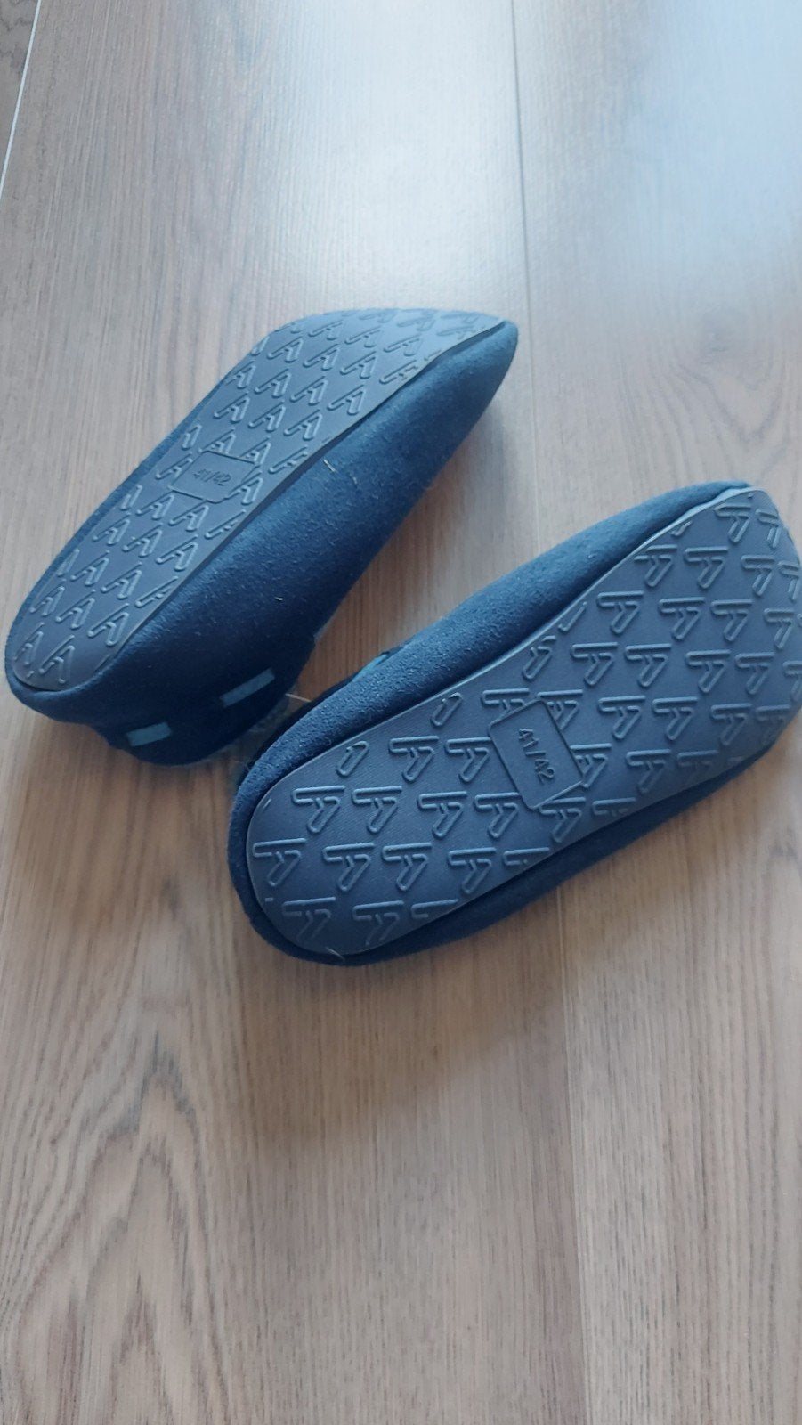 Wibra Blauwe Pantoffels - Maat 41/42, Kleding | Heren, Wibra, Blauw, Nieuw, Ophalen of Verzenden