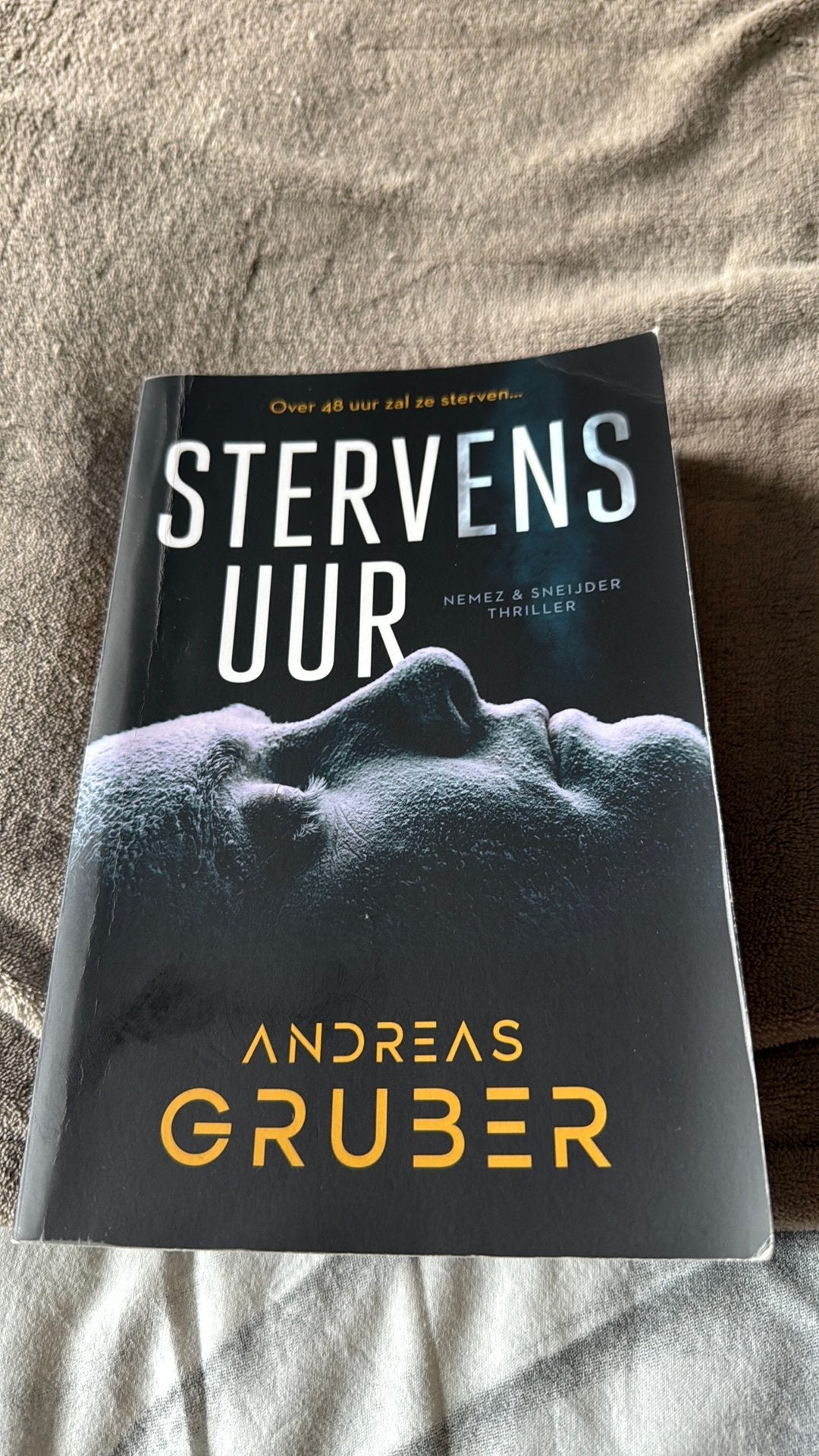 Andreas Gruber - Stervensuur, Ophalen of Verzenden, Zo goed als nieuw, Andreas Gruber