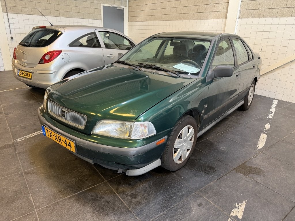 Volvo S40 1.8 Europa (bj 1998, automaat), Auto's, Oldtimers, Stof, 116 pk, Bedrijf, 1731 cc