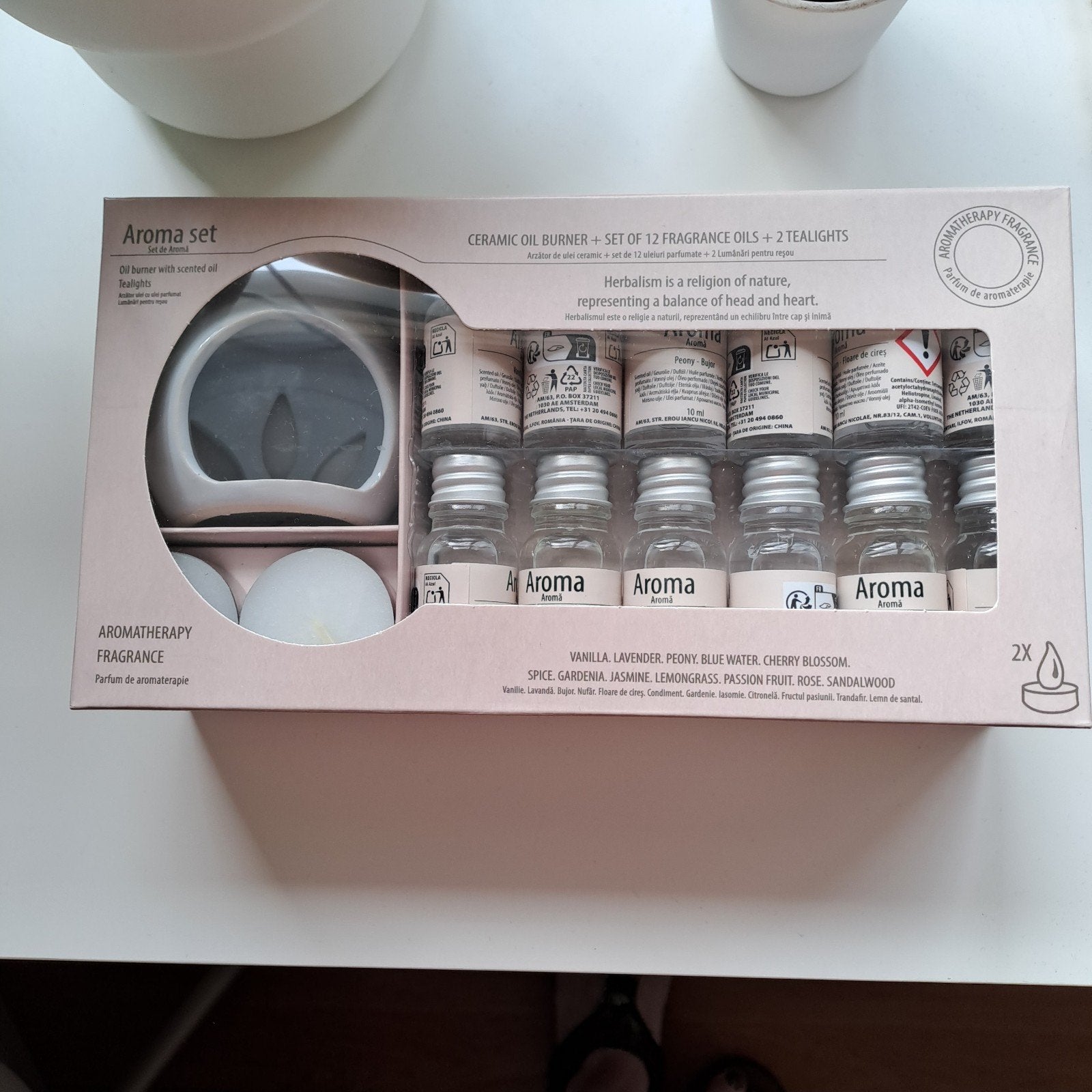 Aroma set met oliebrander, geuroliën en theelichten, Nieuw, Ophalen of Verzenden, Modern, Wit