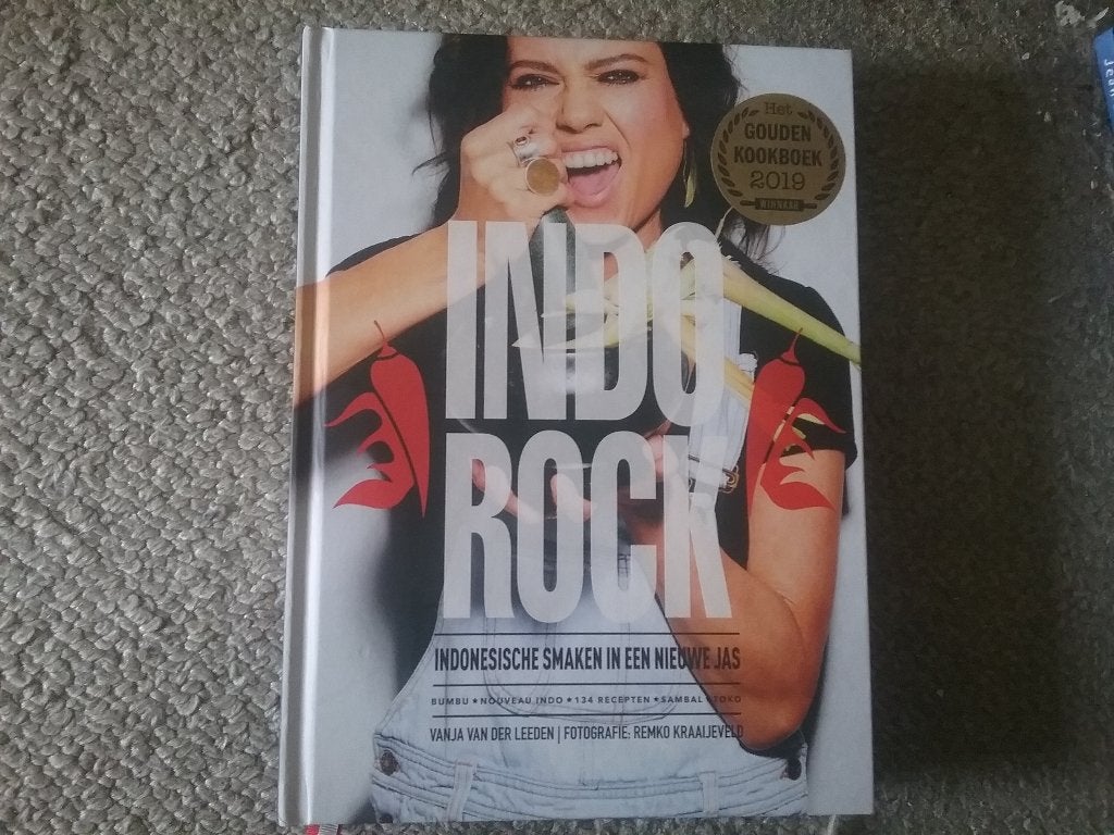 Indo Rock - Indonesische smaken nw jasje / V vd Leeden 2019, Boeken, Kookboeken, Azië en Oosters, Zo goed als nieuw, Tapas, Hapjes en Dim Sum