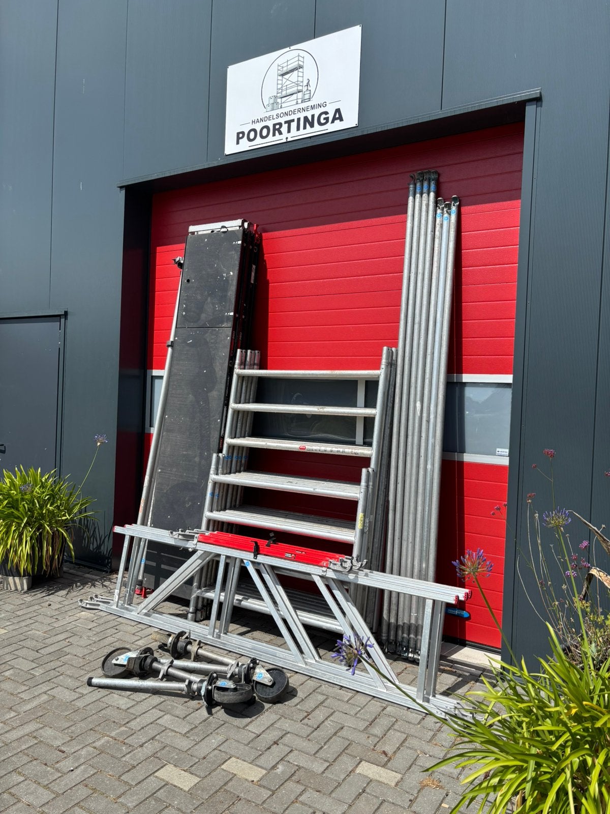 Altrex rolsteiger ( gekeurd ) fiberdeck 305 te koop, Doe-het-zelf en Verbouw, Steigers, Ophalen, Poortingaverhuur@gmail.con, Gebruikt