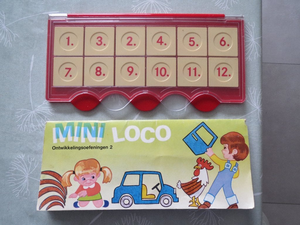 Mini loco door + boekje ontwikkelingsoefeningen 2, Ophalen of Verzenden, Gebruikt