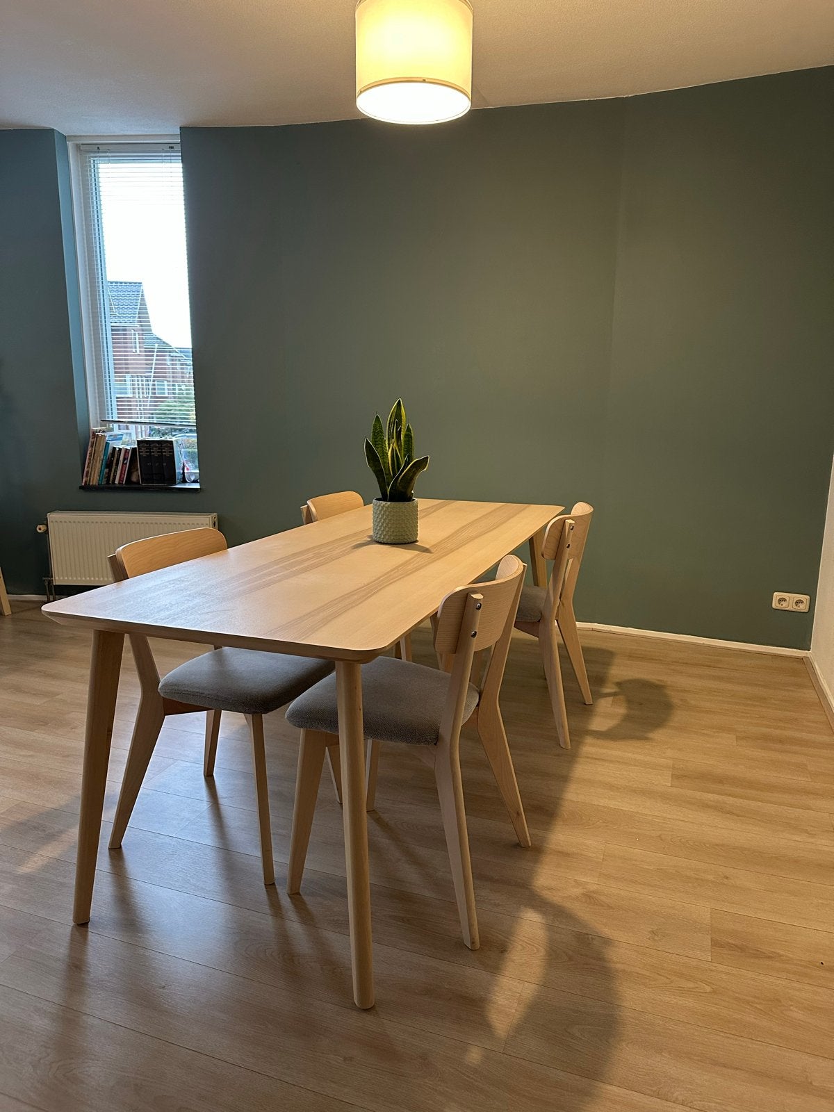 IKEA LISABO eettafel met 4 stoelen, essenfineer, Ophalen, 50 tot 100 cm, Zo goed als nieuw, 150 tot 200 cm