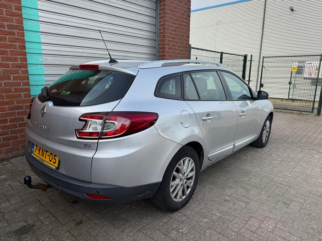 Renault Mégane Estate 1.5 dCi Bose Clima Bj:2013 NAP!, Auto's, Voorwielaandrijving, Euro 5, Gebruikt, 4 cilinders