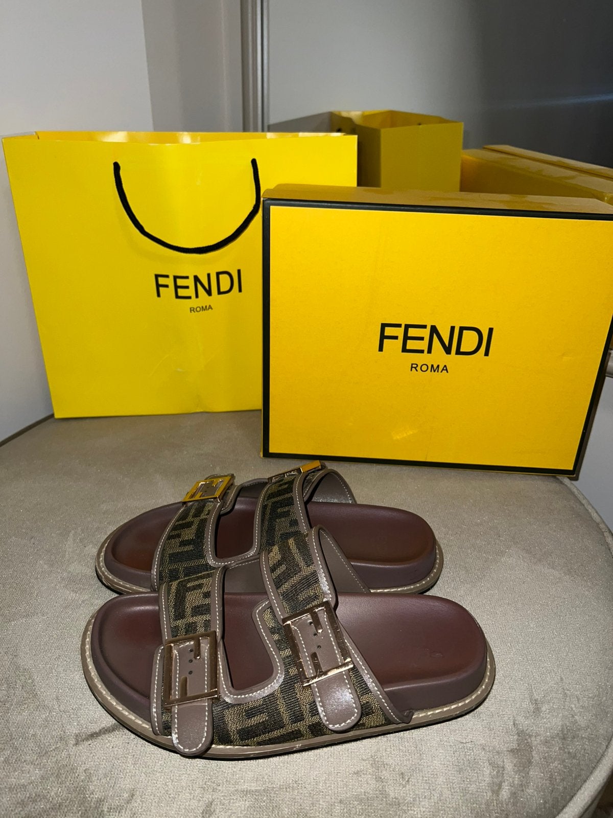 Fendi sandalen slippers monogram, Kleding | Dames, Schoenen, Slippers, Bruin, Verzenden, Zo goed als nieuw
