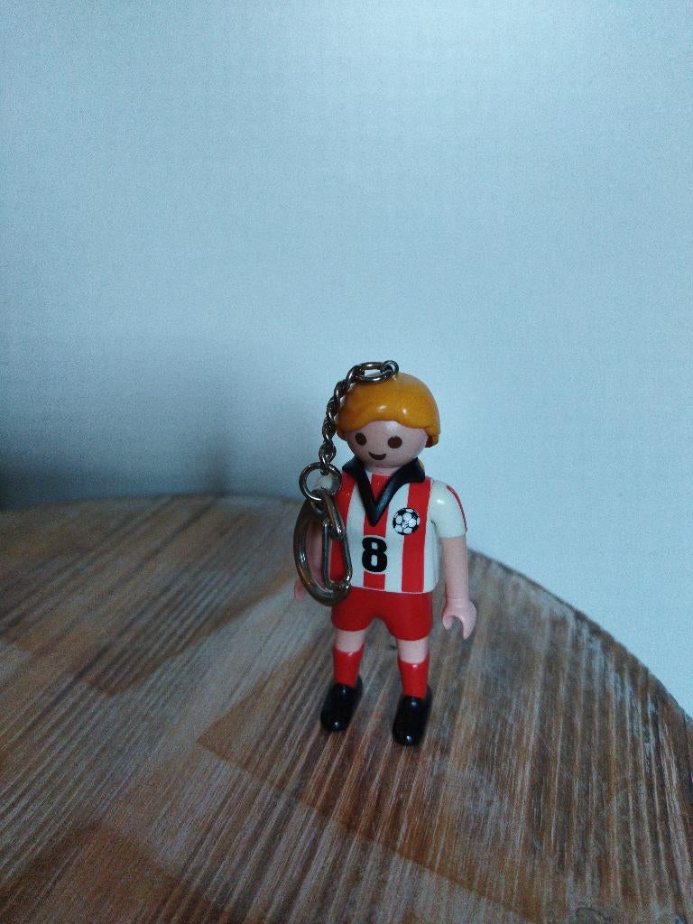 Playmobil sleutelhanger voetbalster, Ophalen of Verzenden, Zo goed als nieuw, Sport