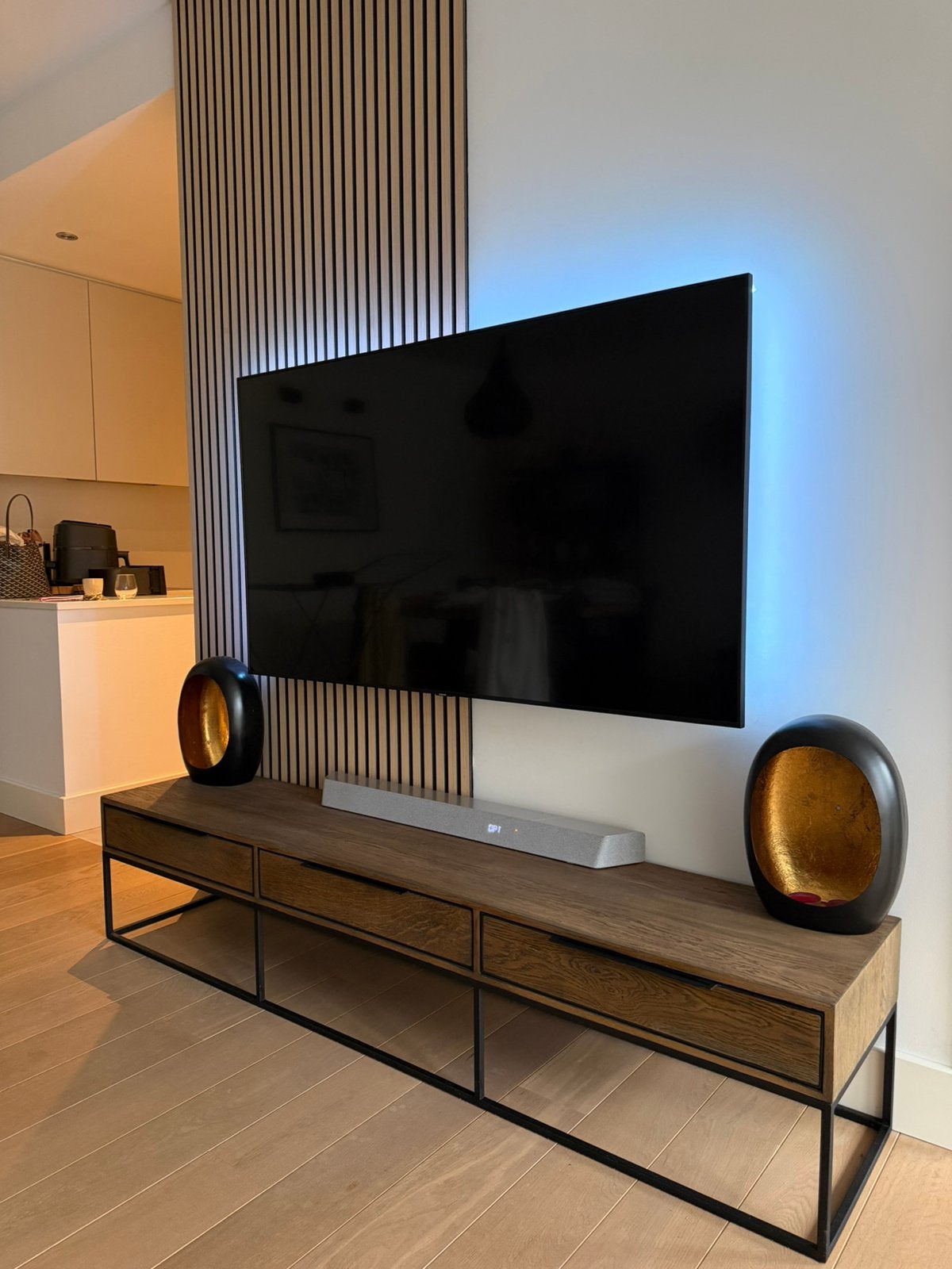 Tv meubel Morres, Huis en Inrichting, Ophalen, 150 tot 200 cm, Zo goed als nieuw, Minder dan 100 cm