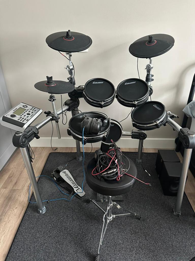 Carlsbro Commander 600 E-drumkit met Roland matten, Muziek en Instrumenten, Ophalen, Zo goed als nieuw, Overige merken, Elektronisch