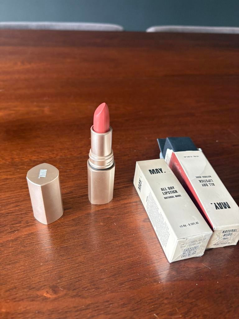 May lipstick Nude 2 stuks nieuw, Ophalen of Verzenden, Nieuw, Roze, Lippen
