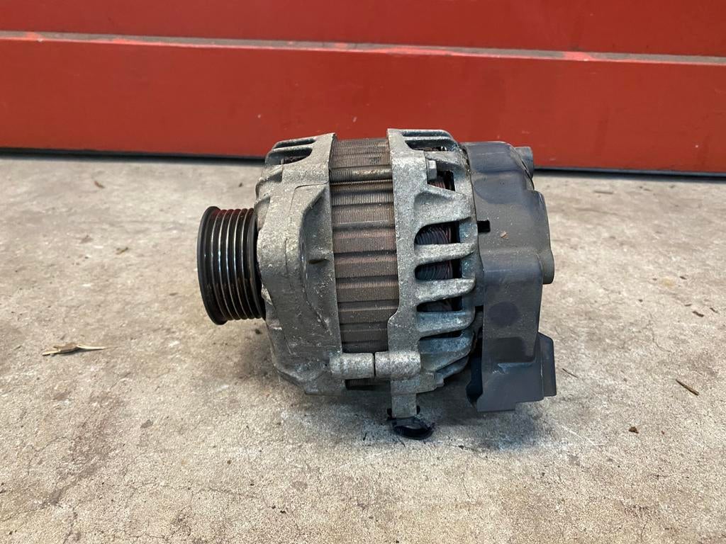 Dynamo Hyundai I30 1.4 OE nummer 373002B101, Ophalen of Verzenden, Gebruikt, Hyundai