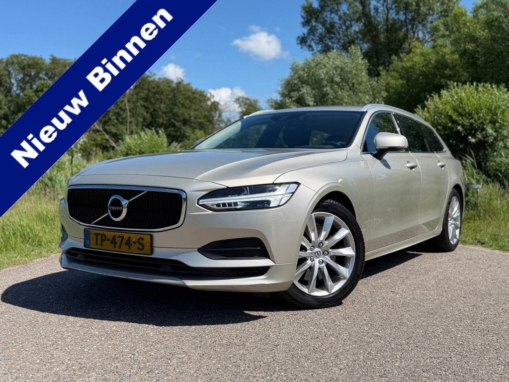 Volvo V90 2.0 T4 Momentum / Automaat / Goed onderhouden / St, Stof, 1616 kg, 93 €/maand, Onderhoudsboekje