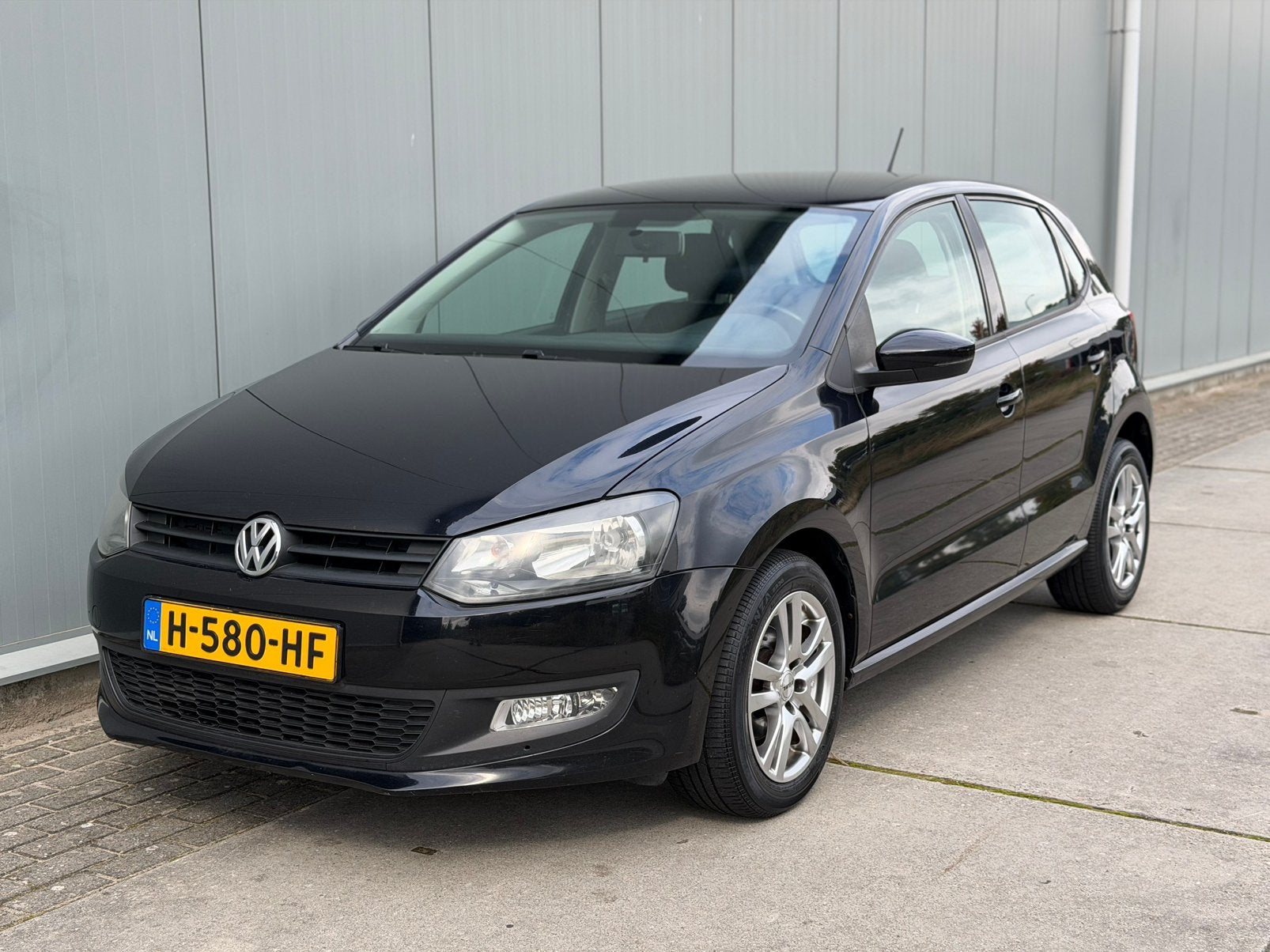 Volkswagen Polo 1.2 5DRS 2011 / Airco | Nieuwe APK, Voorwielaandrijving, Euro 5, 40 €/maand, Zwart