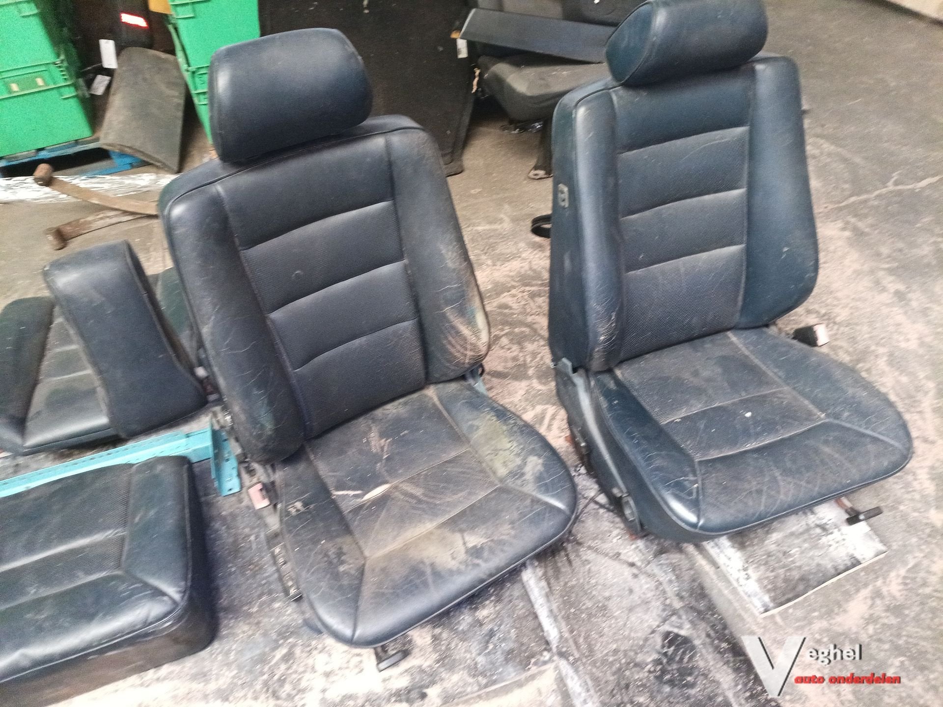 Mercedes w124 coupe 1992 interieur blauw leer