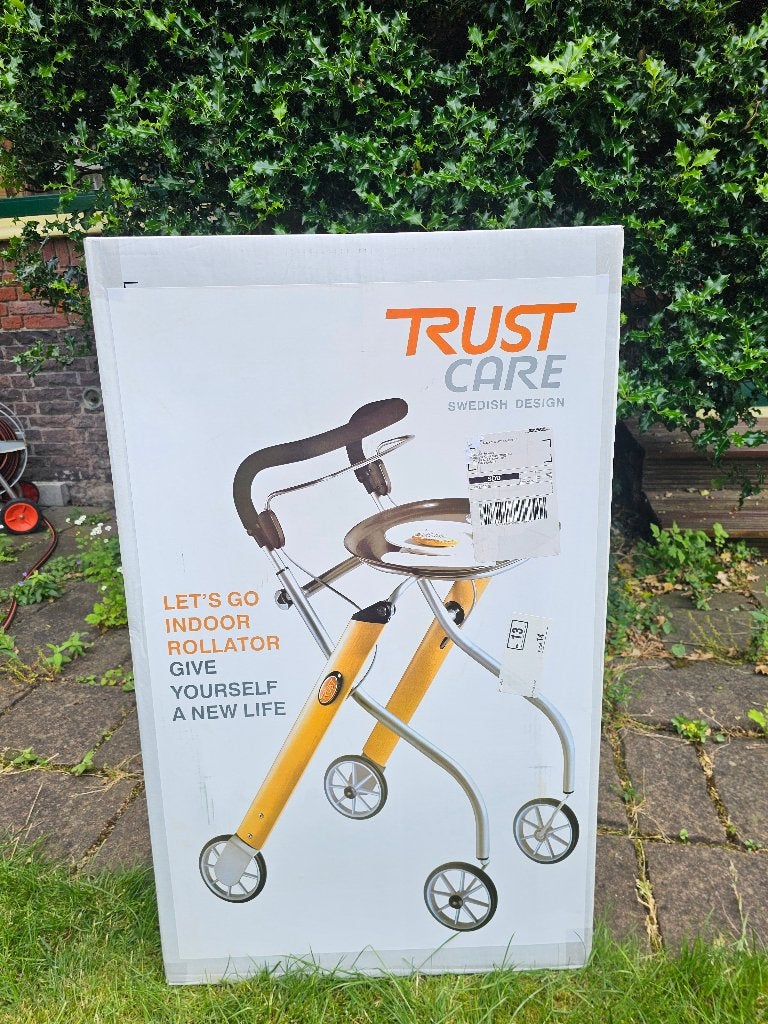 rollator ( voor gebruik binnenshuis), Diversen, Rollators, Nieuw, Lichtgewicht, Opvouwbaar, Ophalen