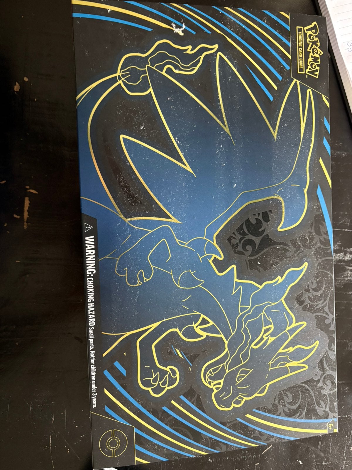 Mega charizard x upc leeg, Hobby en Vrije tijd, Verzamelkaartspellen | Pokémon, Ophalen of Verzenden, Zo goed als nieuw