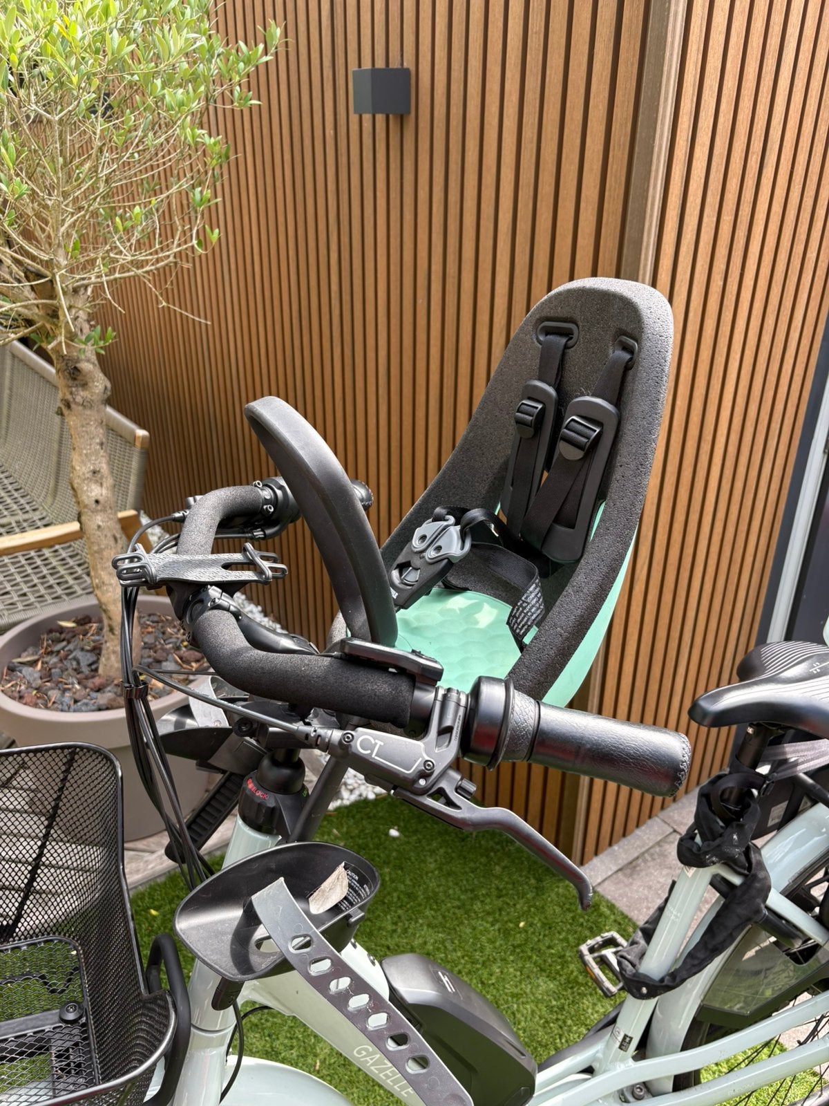 Voorzitje Thule Yepp incl windscherm, Ophalen, 0 t/m 18 kg, Voorzitje, Gebruikt