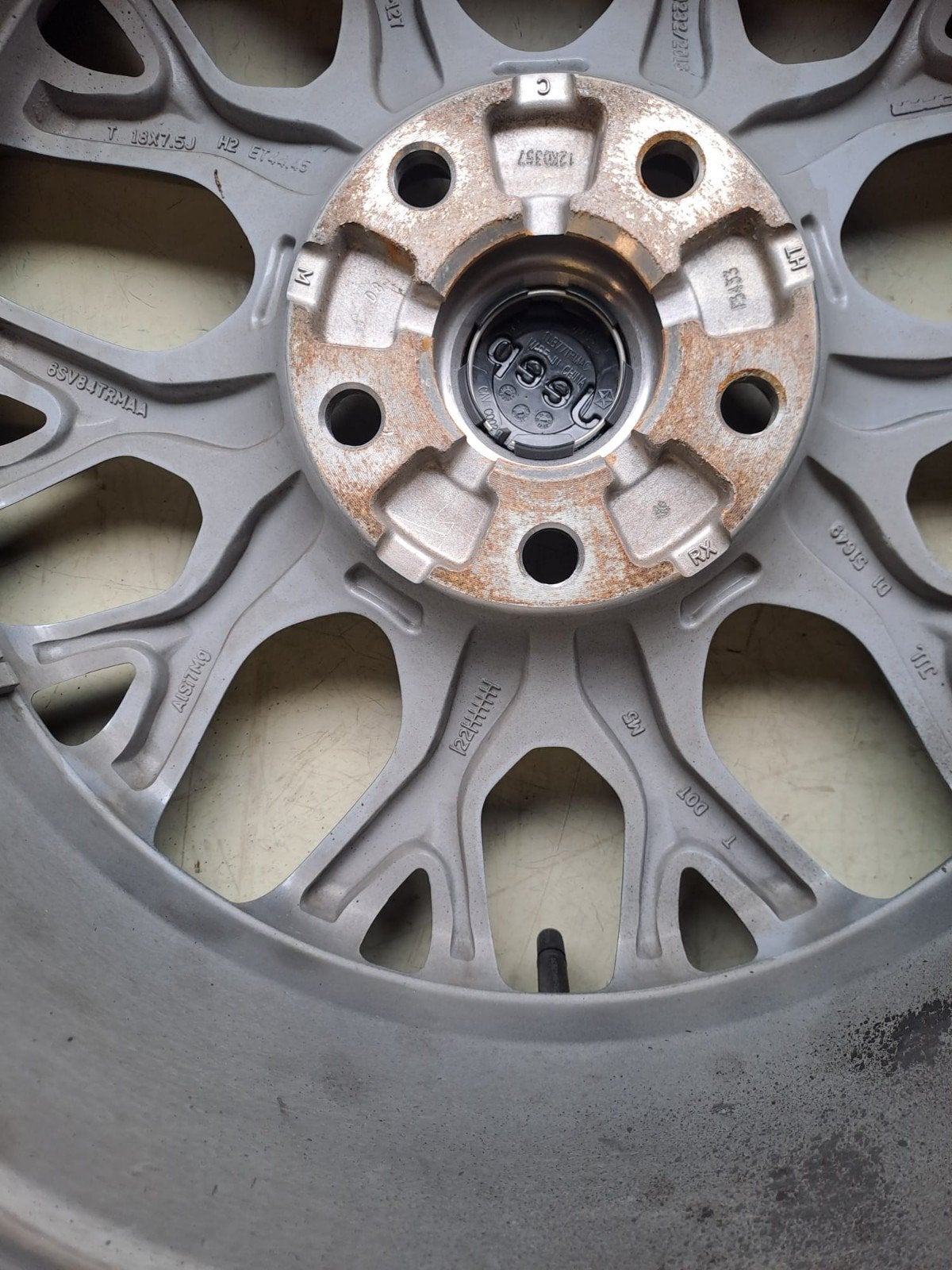 Set van 5 Jeep velgen met Bridgestone Dueler H/T banden, Ophalen, 18 inch, Gebruikt, 255 mm