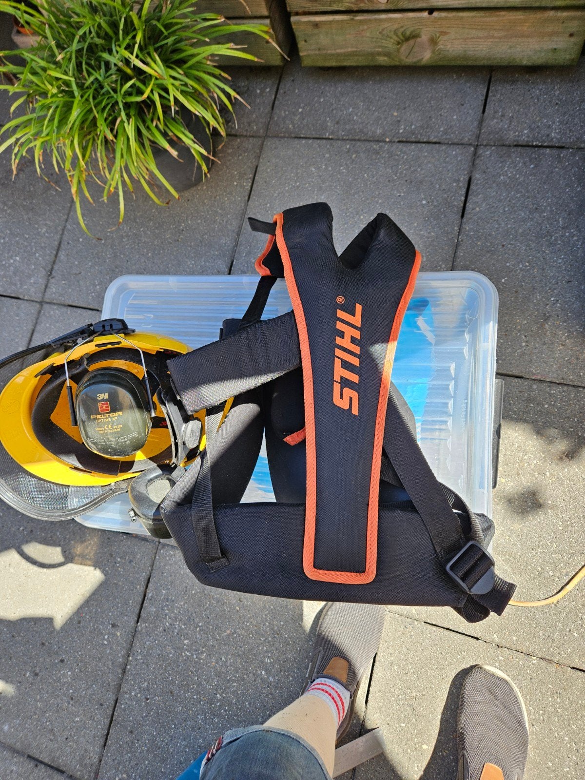Stihl bosmaaier harnas met veiligheidshelm, Ophalen of Verzenden, Zo goed als nieuw