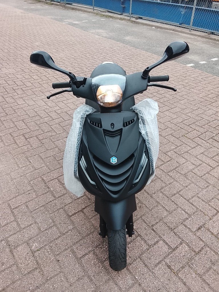 Piaggio Zip 4T 50cc Mat Zwart | Full Led | Garantie ✅, Ophalen of Verzenden, Zo goed als nieuw