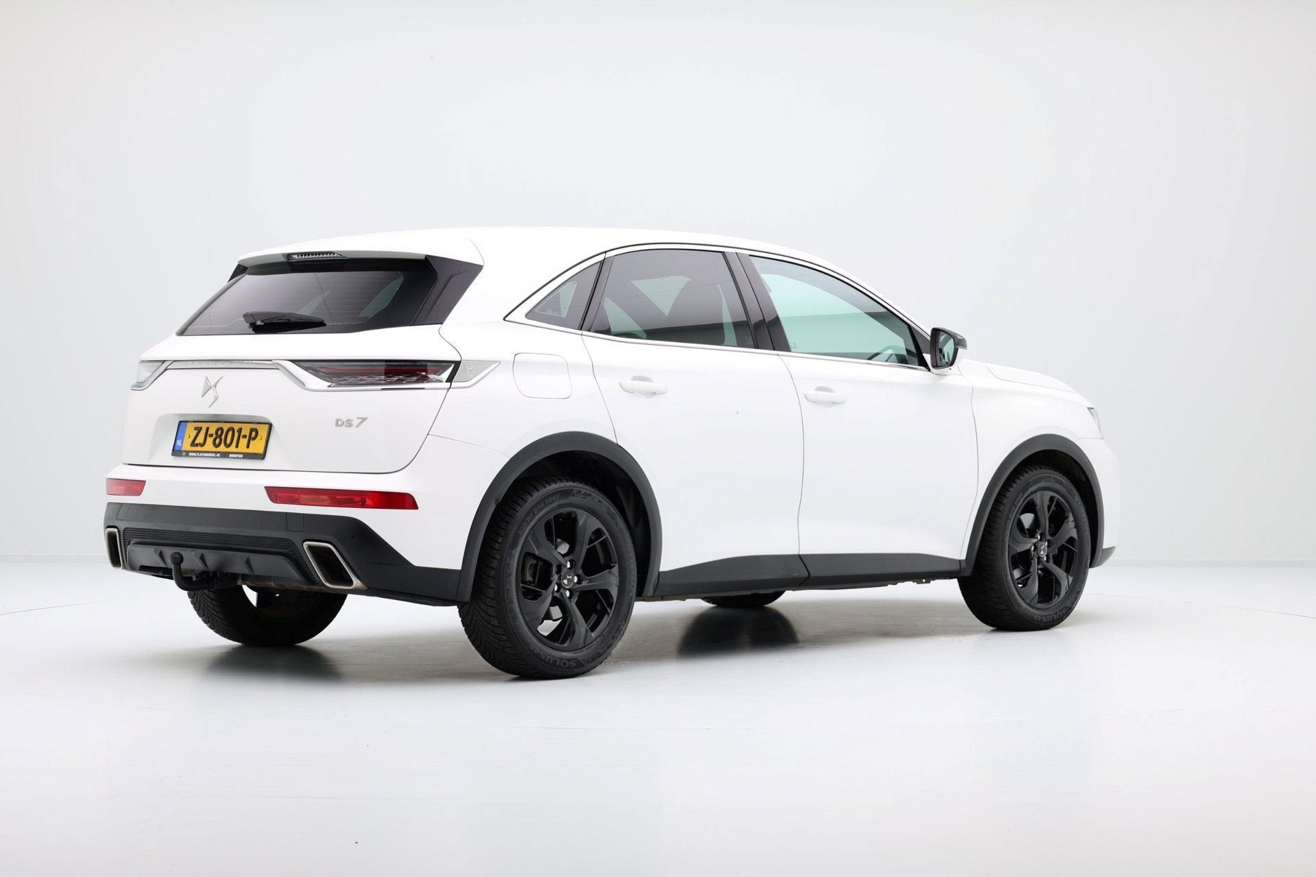 DS 7 Crossback 1.6 PureTech Be Chic|LED|trekhaak|dealeronder, Auto's, Euro 6, 4 cilinders, 181 pk, Wit