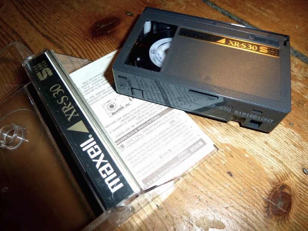 Maxell SE-C30 - XR-S 30 tape - voor Super VHS V C R tape, Alle leeftijden, Ophalen of Verzenden, Gebruikt, Actie en Avontuur