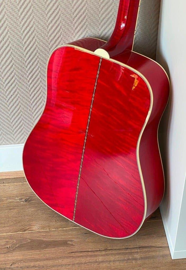 Foto 5 van Gibson Dove , Bozeman Montana & case 2011 zganwst.