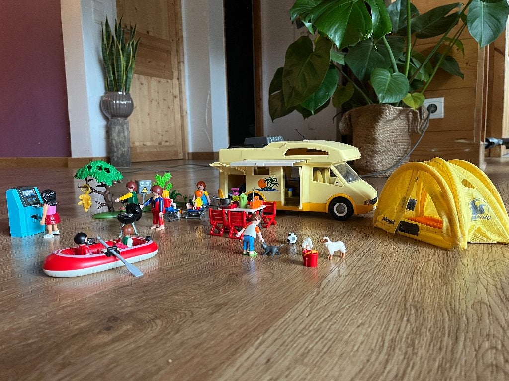 Playmobil: campingset, inclusief camper en accessoires., Ophalen of Verzenden, Gebruikt, Complete set