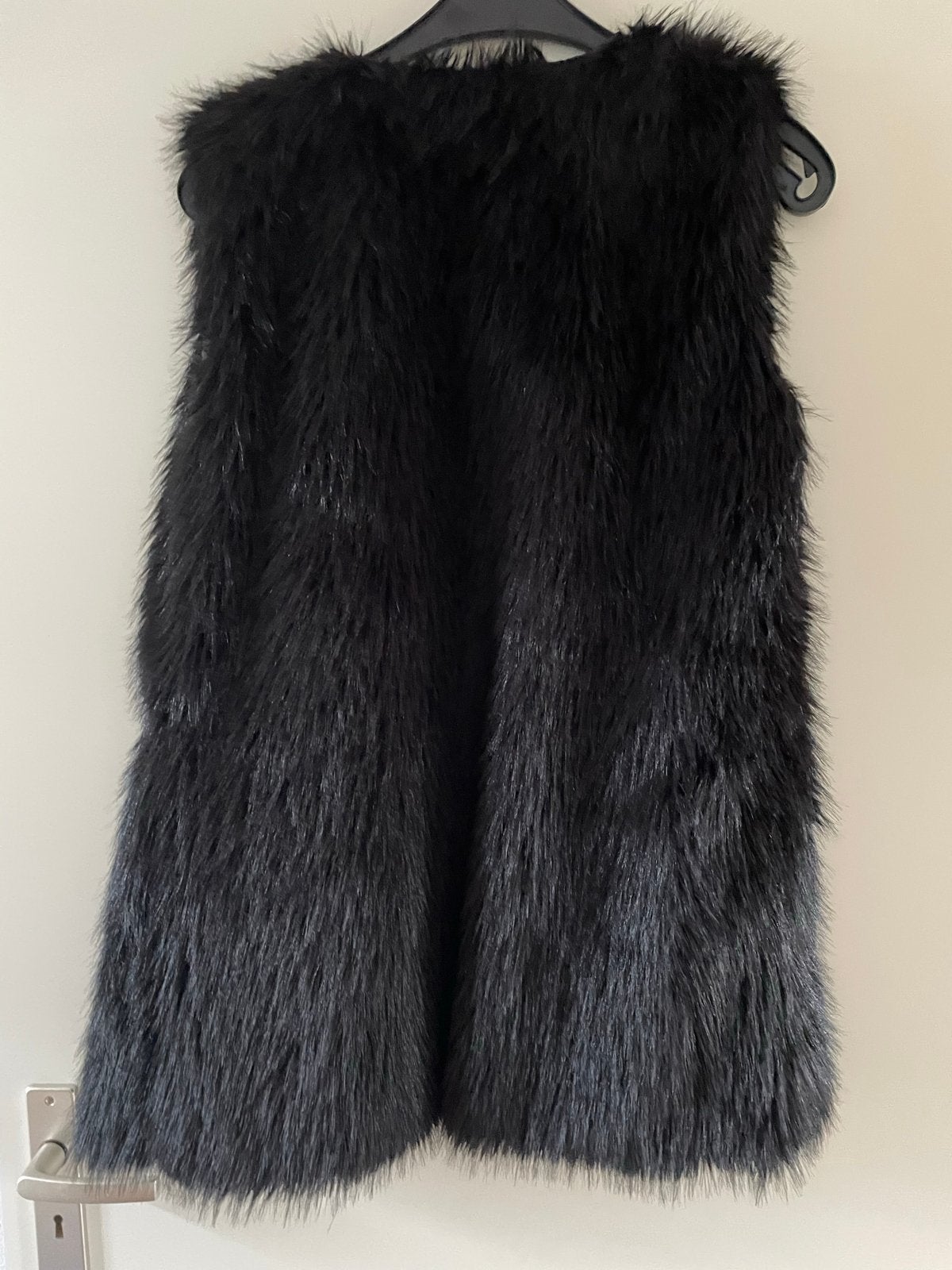 Body warmer xl zwart. nieuw  bont 2 zakken 80cm lang, Kleding | Dames, Bodywarmers, Ophalen, Nieuw, Maat 46/48 (XL) of groter