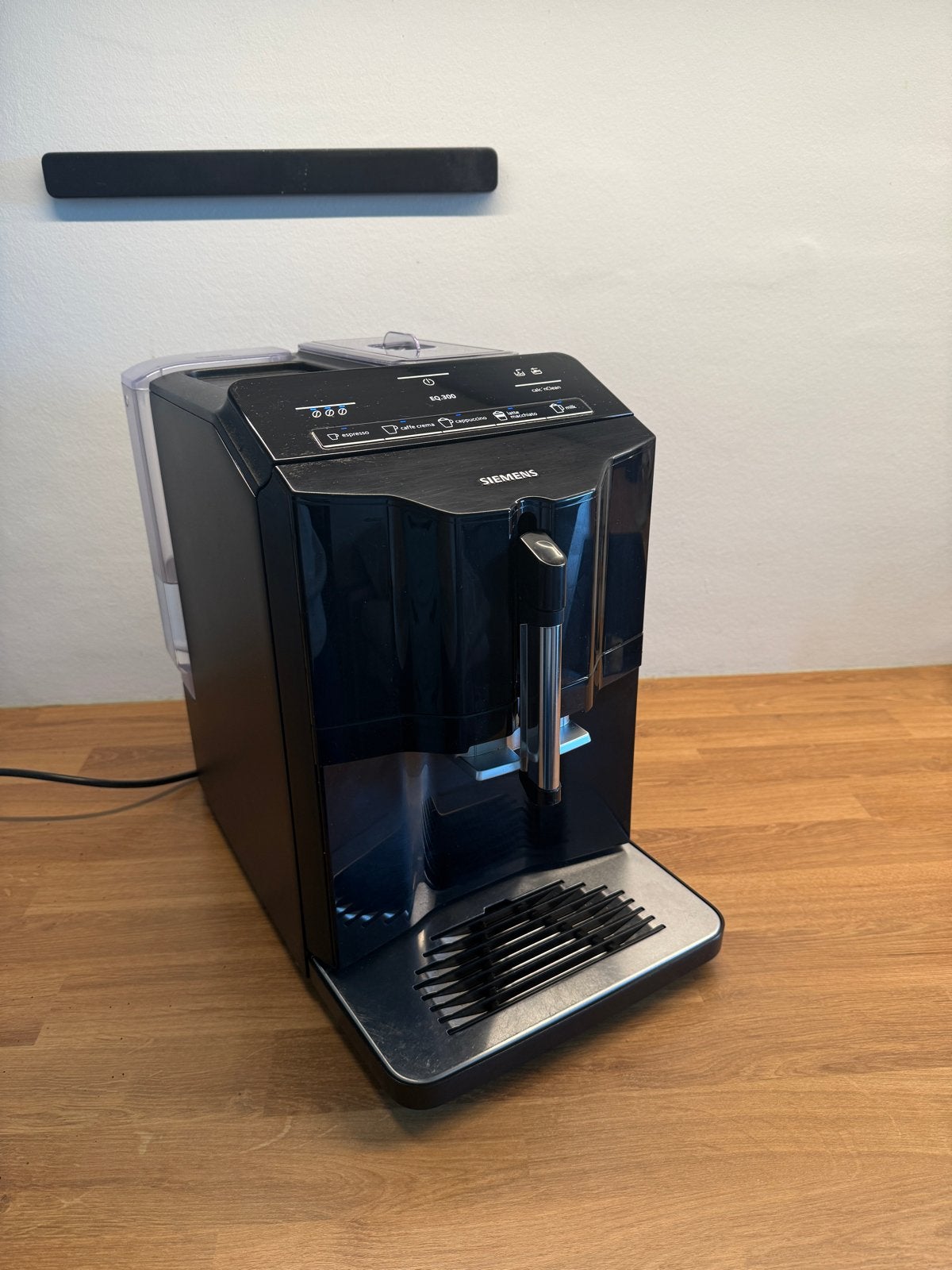 Siemens EQ.300 Volautomatische Koffiemachine, Ophalen, Afneembaar waterreservoir, Gebruikt, Koffiemachine