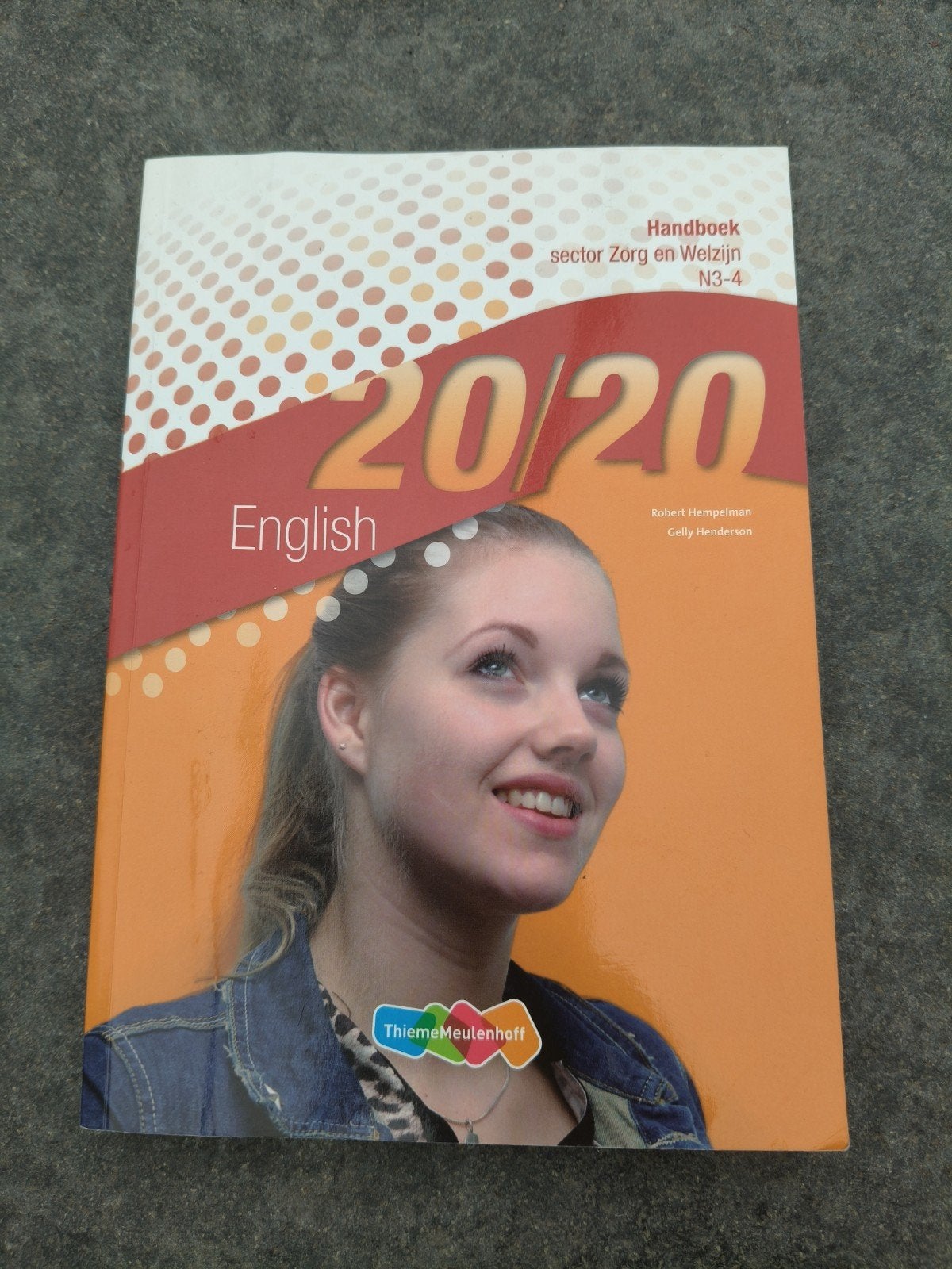 20/20 English Handboek sector Zorg en Welzijn N3-4, Boeken, Gelezen, Engels, Robert Hempelman, Gelly Henderson, Ophalen of Verzenden