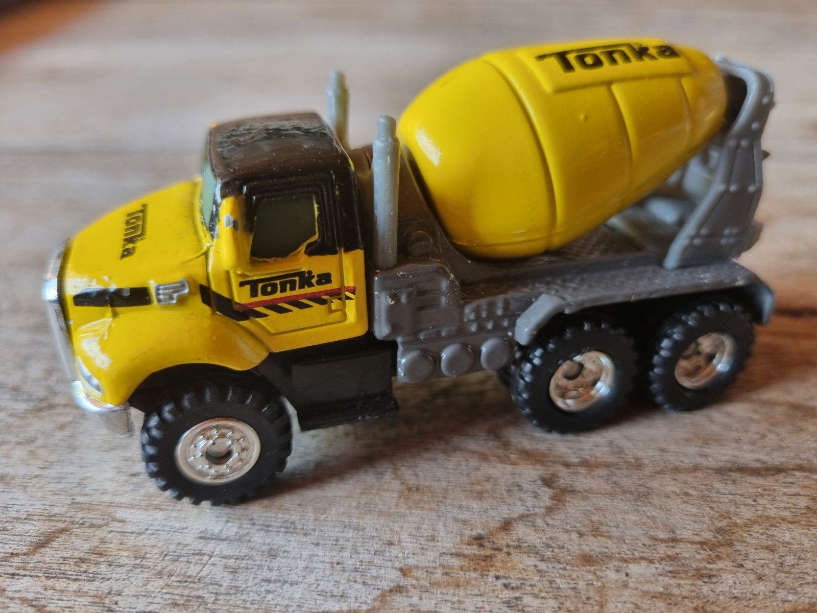 Tonka Cementwagen Speelgoedauto - Geel/Grijs, Verzamelen, Ophalen of Verzenden, Overige typen