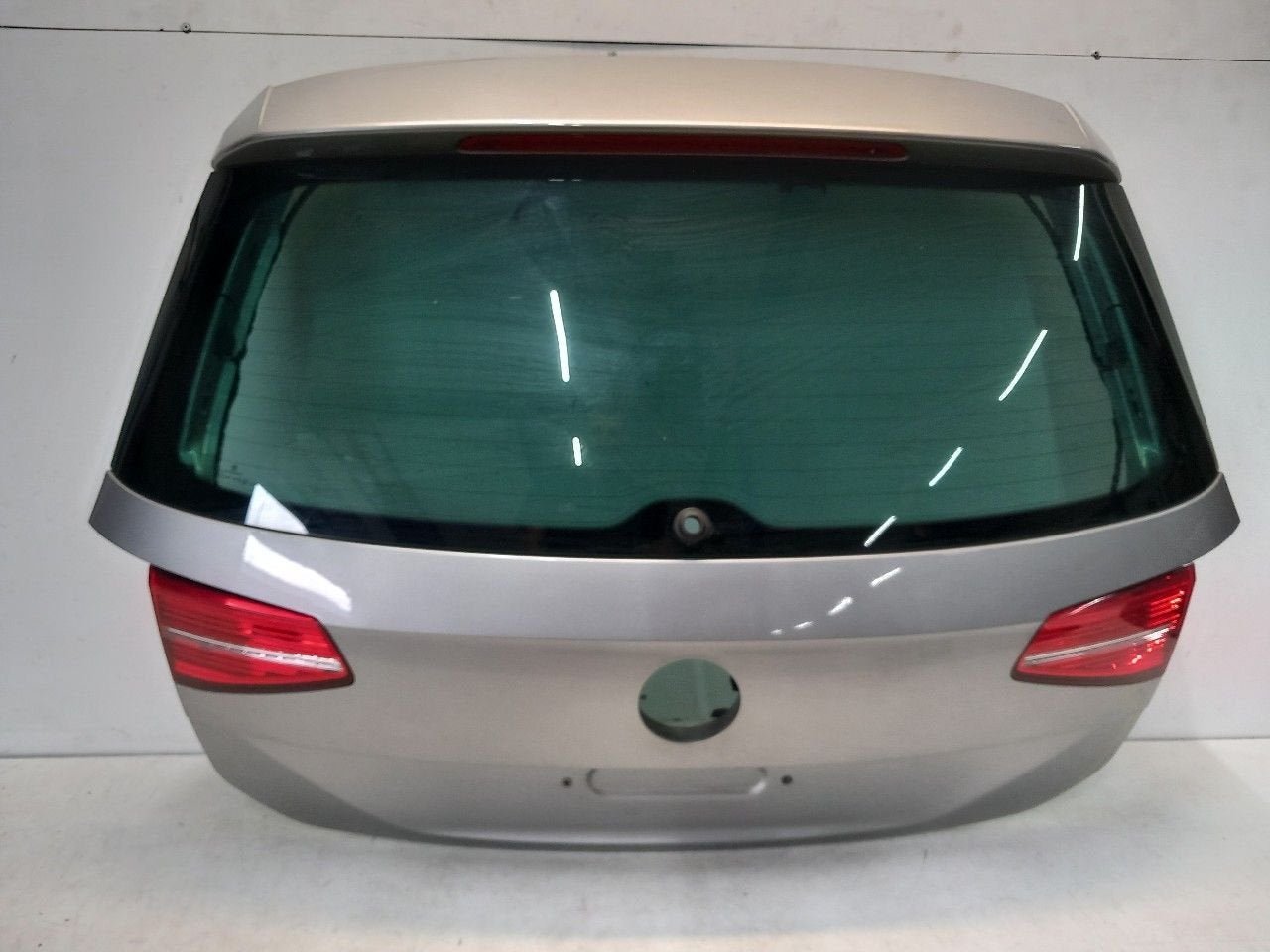 Achterklep Volkswagen Passat, Auto-onderdelen, Onderdelen@venauto.nl, Van der Ven Autorecycling B.V., Gebruikt, Ettenseweg 76, 4706 PB Roosendaal, The Netherlands